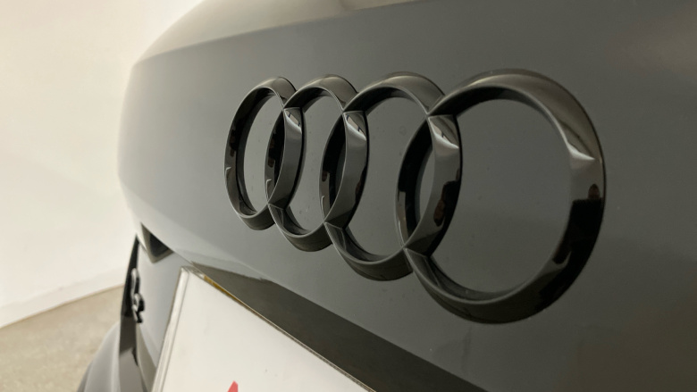 Audi Q2 35 TFSI Black Edition 5dr S Tronic Petrol Estate